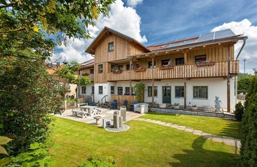 Waldmuenchen Apartment | Ground floor bay window apartment (100 sqm) with south-facing balcony and infrared sauna