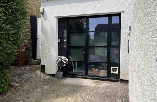 Kingsbridge Apartment | Ground floor central apartment