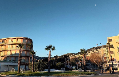Cavaliere Apartment | Ground Floor Apartment for 4 Near Cavalaire Beach with Terrace and Parking