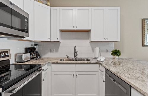 Crystal Beach Condo | Ground Floor | Gulf View | Walk to Beach from Patio | Pool | Hot Tub