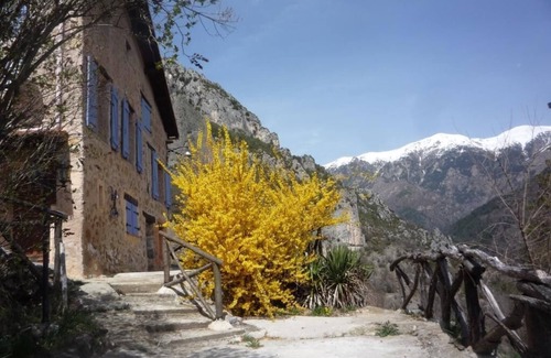 Roquebilliere Apartment | Ground floor house with stunning views over the tops of Mercantour