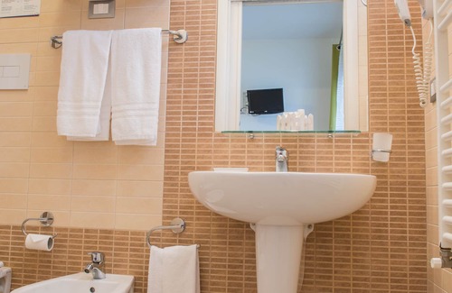 Torre Santa Sabina Bed & Breakfast | Ground Floor Double Room in "Donnosanto Residence"