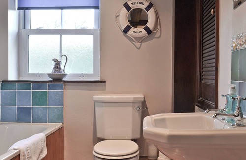 Leyburn Cottage | Ground Floor: nLiving room: TV, Sky, Open FirenDining room.