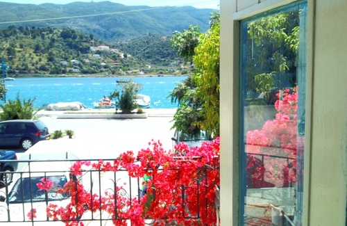 Poros House | Ground floor of renovated townhouse with large veranda