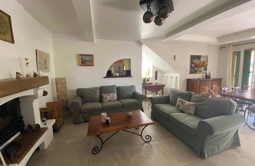 Avignon Apartment | Ground floor of villa near ramparts