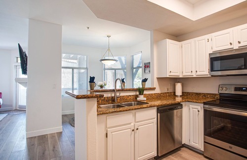 Central Scottsdale Condo | Ground Floor Poolside Condo! Mayo Clinic Shea Super Close!