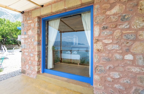 Paralia Vergas House | Ground floor seaside retreat Apartment in Almyros, Kalamata