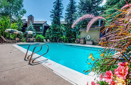 Steamboat Springs Ski Chalet | Ground-floor chalet near Steamboat Ski Resort with pool, hot tubs & washer/dryer