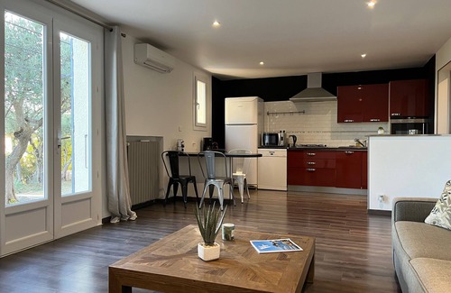 Draguignan Cottage | Ground floor with swimming pool and large terrace