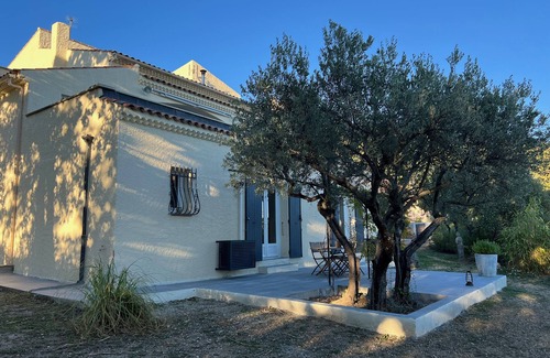 Draguignan Cottage | Ground floor with swimming pool and large terrace