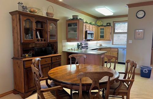 Silver Star Mountain Condo | Ground Level 2 bed/2 bath condo with laundry, BBQ, pet-friendly, ski-in and out.