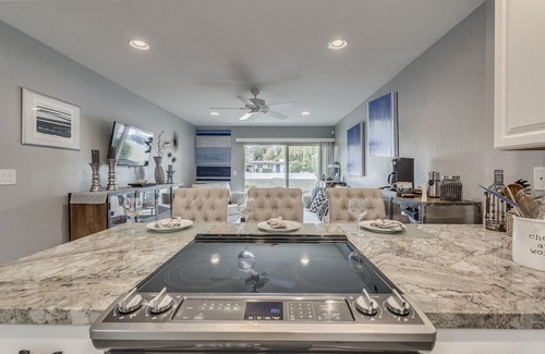 South Scottsdale Condo | Ground Level Beautiful Remodeled Condo in Resort Setting In Downtown Scottsdale.