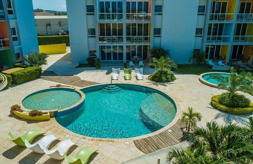 Boegoeroei Condo | Ground Level Condo 2BR 2BA w/Pool Access & Gym