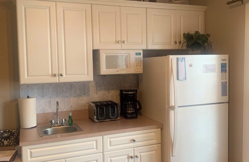 Sea Trail Condo | Ground Level Sea Trail Champions Golf Villa - 1 mile to Beach, inclusive rates
