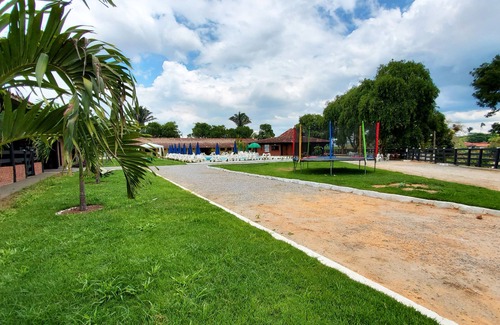 Bonito Hotel | Group 10 Double or Twin Single Apartments