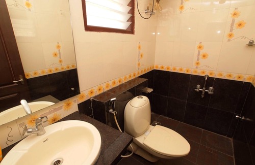 Royapettah House | Group acco in the heart of Chennai (8 bed & bath -16 guests).