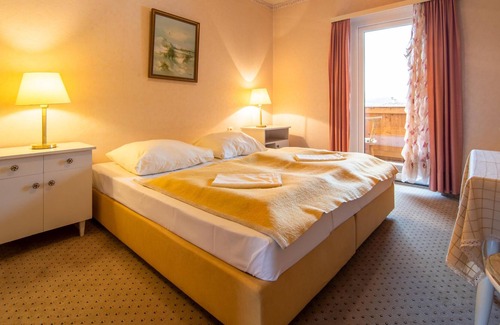 Itter House | Group accommodation with wellness in the centre of Itter
