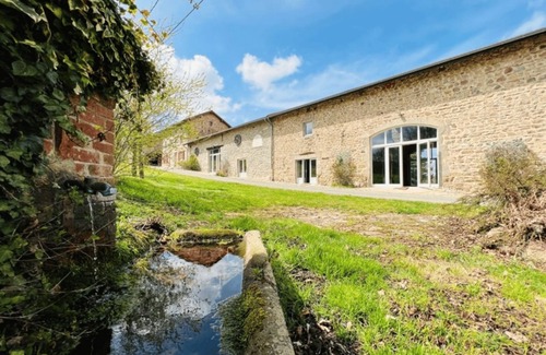 Lavoine House | Group estate near Lyon for 34 people