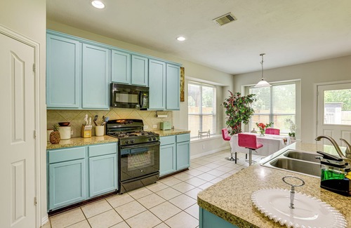Houston House | Group-Ready Getaway in North Houston!