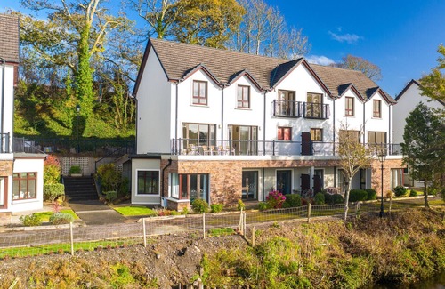 Killorglin Apartment | Grove Lodge Holiday Homes (3 Bed)