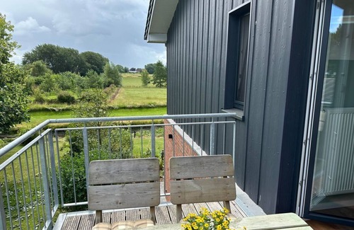 Poppenbull Apartment | Grove - Water lily farm