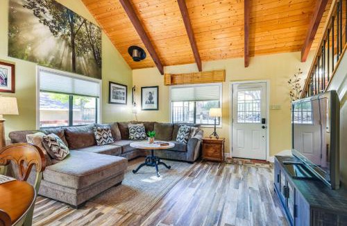 Groveland House | Groveland Home - Walk to Pine Mountain Lake!