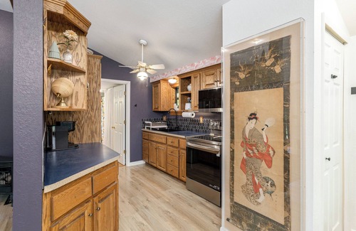 Glenville House | Grumble Grove – A Cozy Treehouse Retreat Near Lake Glenville