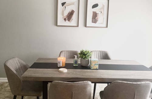 Crystal Springs House | GRWorkcation : Work + Play + Stay