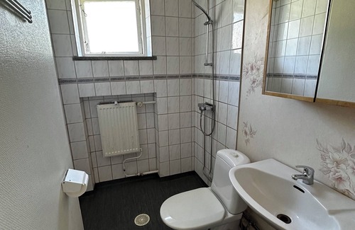 Hallabrottet Apartment | Grymt Prisvärd Lägenhet, Nära Kumla & Örebro!