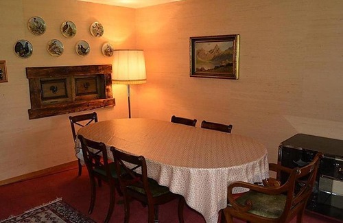 Zweisimmen Nr Gstaad Apartment | Gstaad Apartment Sleeps 8 WiFi