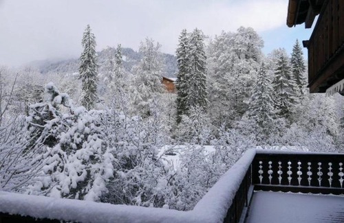 Zweisimmen Nr Gstaad Apartment | Gstaad Apartment Sleeps 9 WiFi