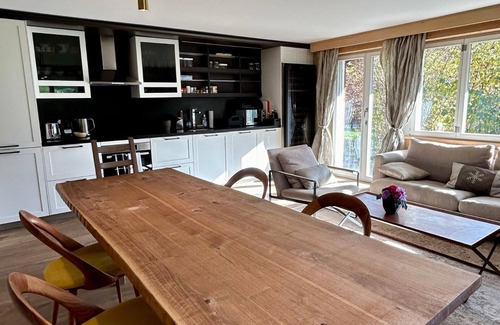 Gstaad Apartment | Gstaad Luxurious Flat With Terrace & Stunning Views