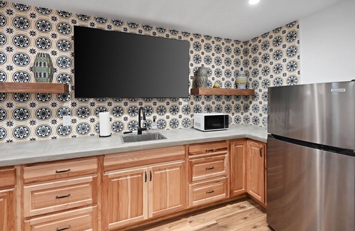 Kerrville House | Guadalupe Bluff Mediterranean - Hot tub - Gorgeous views of the Guadalupe!