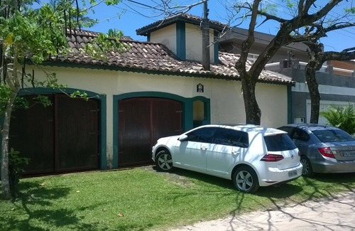 Guaeca House | Guaecá - gated community house, 90 m from the beach access through the garden.