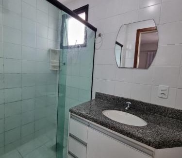 Praia do Morro Apartment | Guarapari Praia - 3 quartos com ar - rua da praia