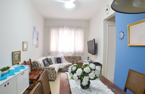 Asturias Apartment | GUARUJÁ ASTURIAS BEACH 2 BEDROOMS CLOSE TO EVERYTHING - 5 MINUTES FROM THE BEACH!