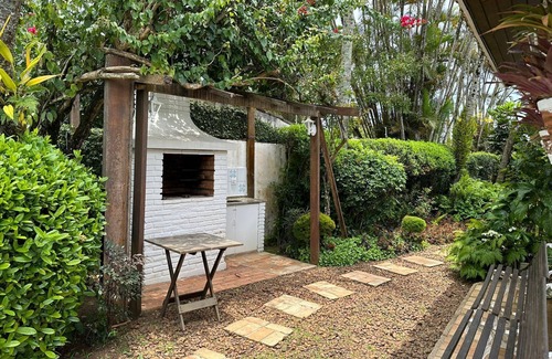 Jardim Virginia House | Guarujá Casa há Cinco Minutos da Praia a pé