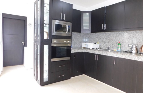 Guayaquil Apartment | Guayaquil Casa Esmeralda Amplia Excelente Sector Privado muy Seguro & Comercial