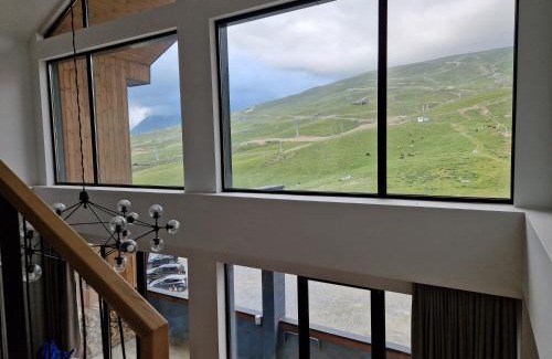 Kazbegi Apartment | Gudauri Summer Apartment - Fireplace, Netflix on 100" Projector Screen, Full kitchen