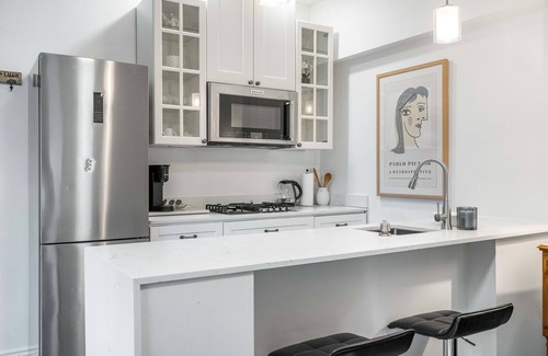 Collingwood House | Guest House 12 min to skiing, Free parking, Downtown Collingwood