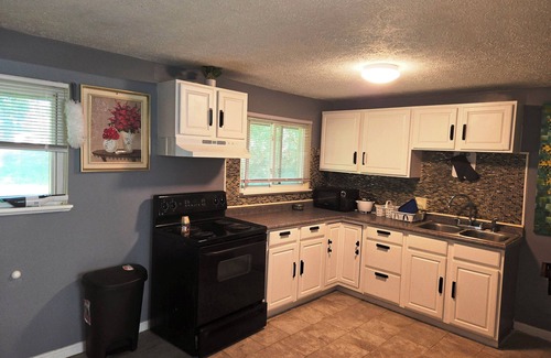 Reynoldsburg House | GUEST-HOUSE # 2- 3 Bedroom house in awesome Reynoldsburg