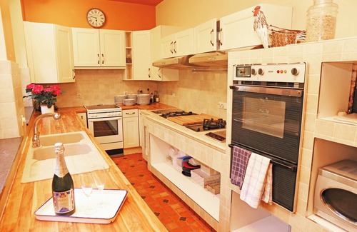 Soignies Bed & Breakfast | Guest House 5 bedrooms-20 min Pairi Daïza