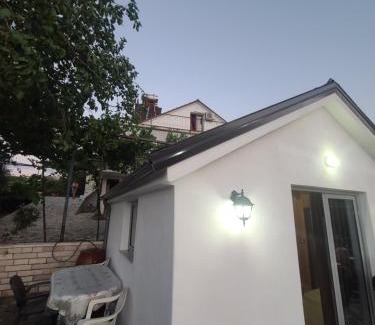 Gjirokaster House | Guest House Argjiro Castle