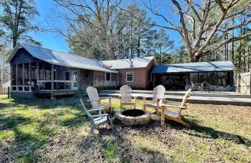 McCain House | Guest House at Jordan Lake