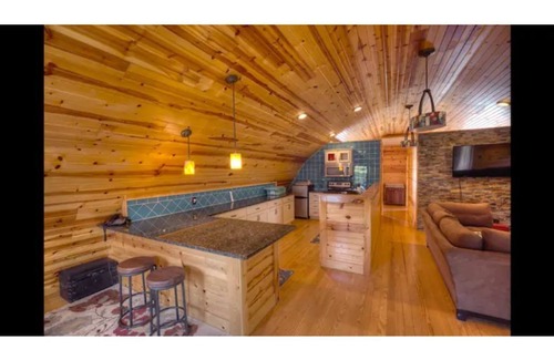 Widnoon House | Guest House at The River at Venue At The River
