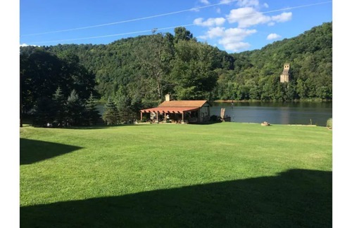 Widnoon House | Guest House at The River at Venue At The River