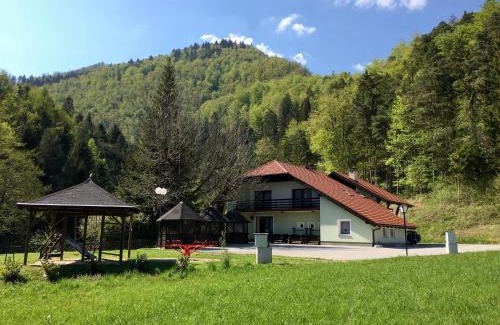Vidrga House | Guest House Atelšek