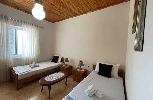 Lazarat Villa | Guest house BUFI