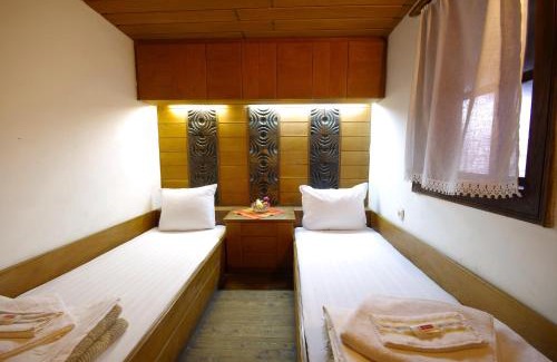 Bojentsi House | Guest house Cana Mihova