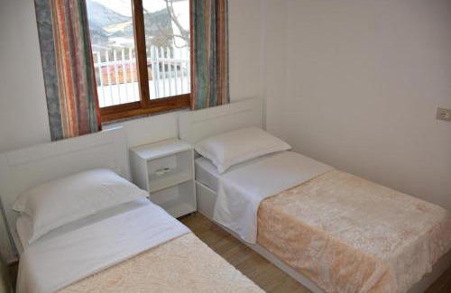 Corovode House | Guest House Cela